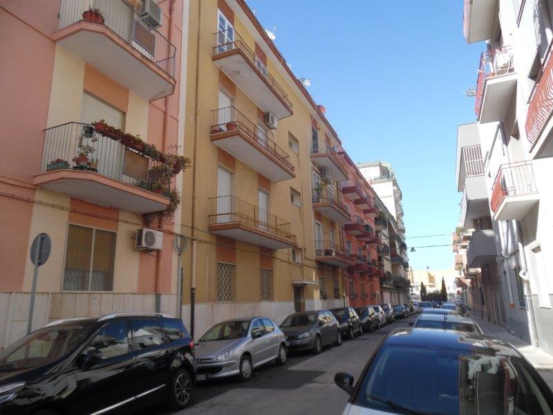 Brindisi-Commenda tre vani in vendita